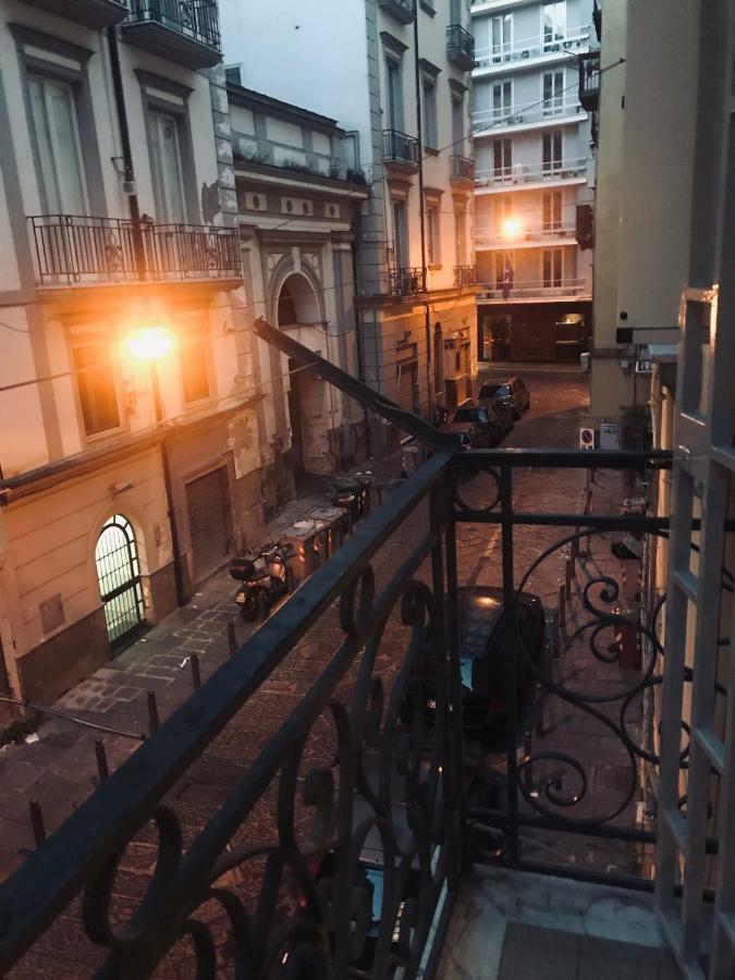Bb Suonno - A 2 Passi Dalla Storia Naples Extérieur photo